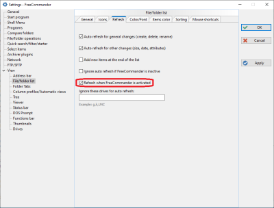 Check the "Refresh when FreeCommander is activated" option.